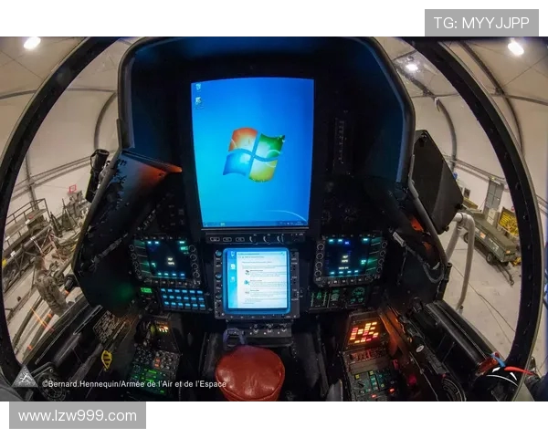 战斗机先进座舱的语音控制指令