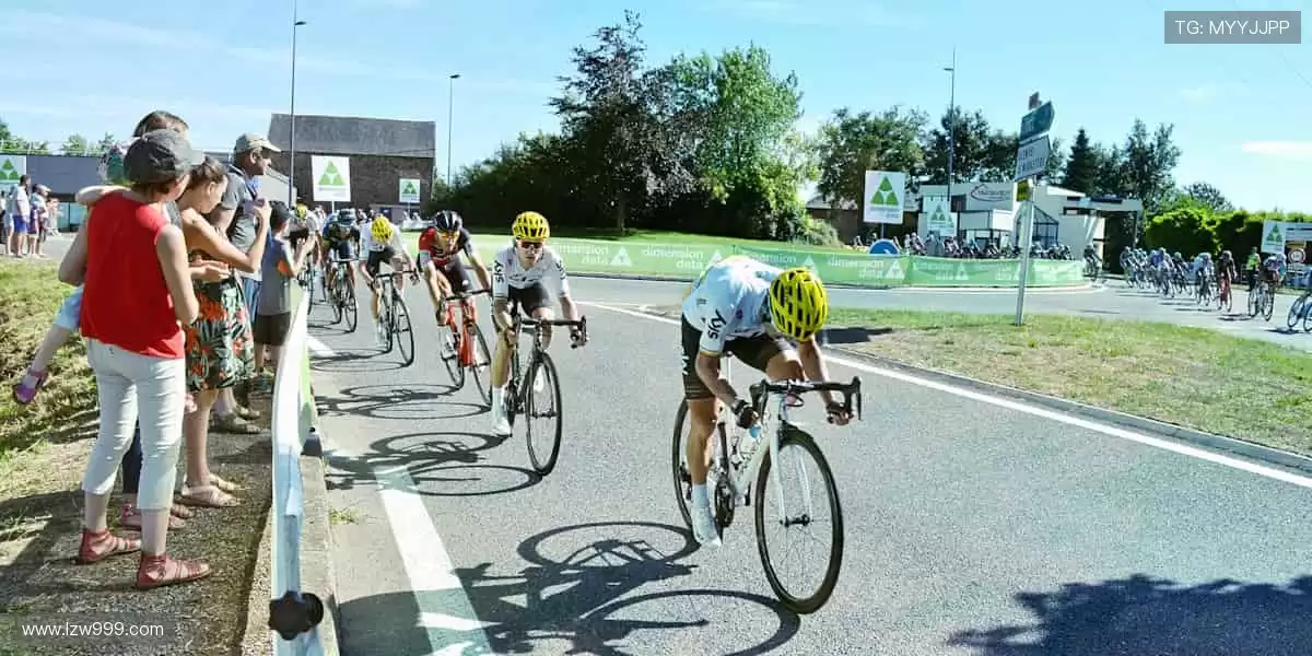 🏀 巅峰之战,不容错过!全球赛事同步直播,零时差感受速度与激情!